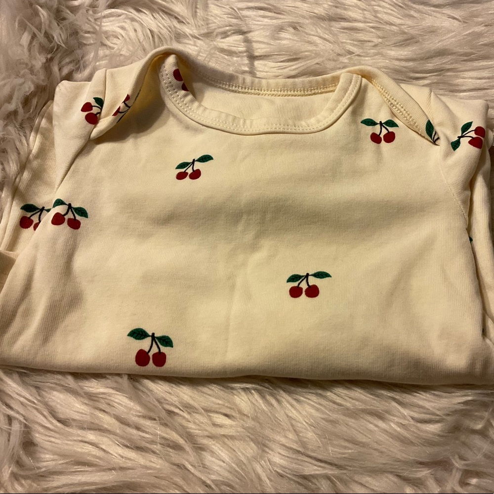 Cherry romper baby clothing - Picture 1 of 2